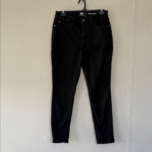 Lee Denim - Lee Women's Dark Black midrise Skinny Jeans 6
